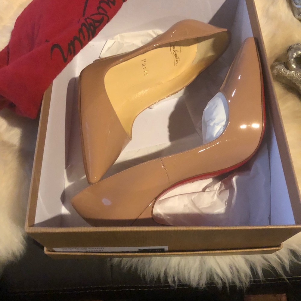 Christian Louboutin so kate nude pumps RED BOTTOMS - Picture 3 of 3